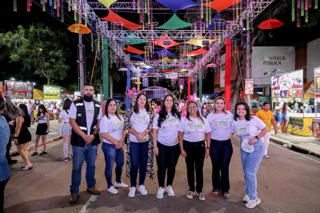 assistencia-social-e-direitos-humanos-do-estado-leva-informacao-preventiva-para-o-carnaval-da-familia,-em-rio-branco