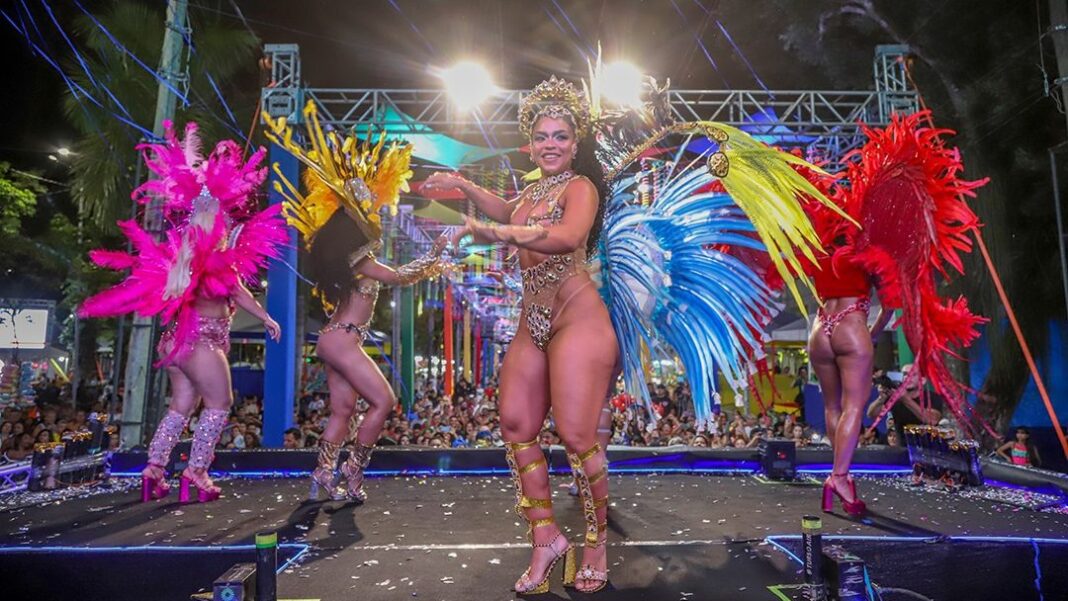 carnaval-da-familia-2025-tem-inicio-com-a-coroacao-do-rei-momo-e-da-rainha-do-carnaval-em-rio-branco