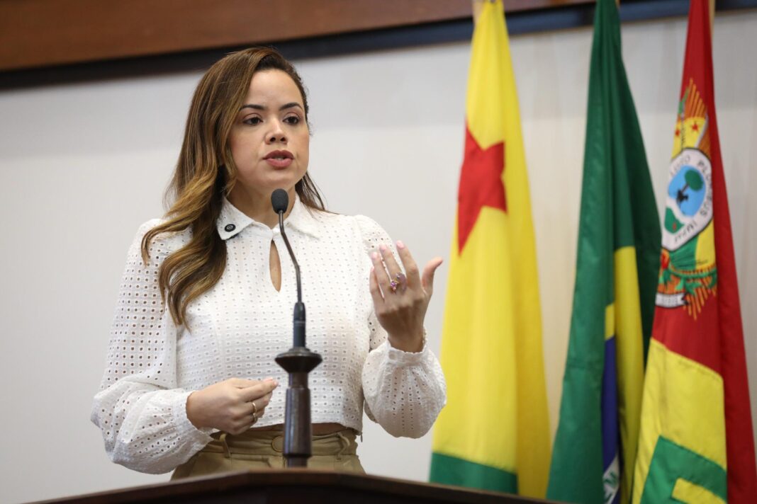 michelle-melo-destaca-conquistas-na-convocacao-de-aprovados-na-saude-e-reforca-compromisso-com-os-concursados