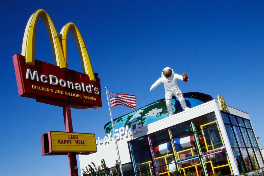 mcdonald’s-e-ia:-saiba-como-a-tecnologia-vai-aprimorar-a-experiencia-de-clientes-e-funcionarios