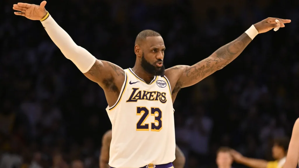 lebron-se-machuca-em-derrota-do-lakers-e-pode-reviver-fantasma-de-2018