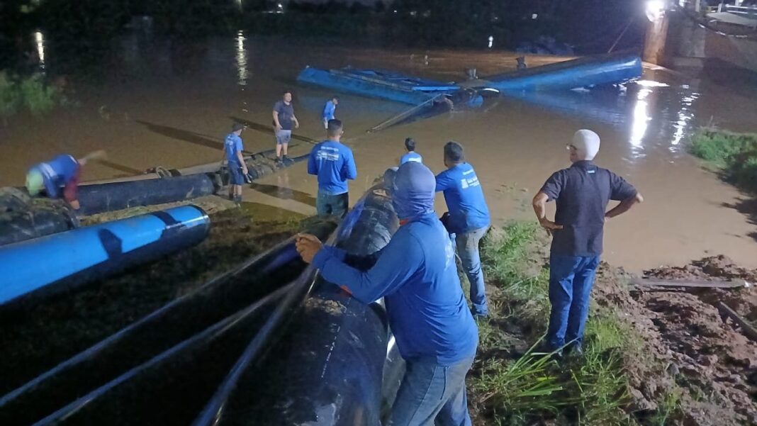 incidente-devido-a-cheia-do-rio-acre-causa-interrupcao-temporaria-no-funcionamento-da-bomba-de-captacao-da-eta-2