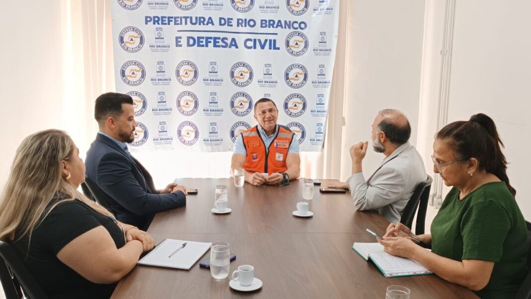 prefeitura-de-rio-branco-e-mp-alinham-acoes-para-enfrentamento-da-cheia-do-rio-acre-em-rio-branco