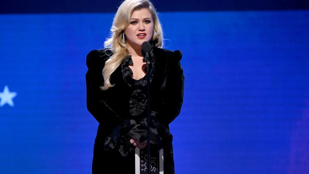 kelly-clarkson-nao-comparece-ao-seu-talk-show-ha-mais-de-uma-semana