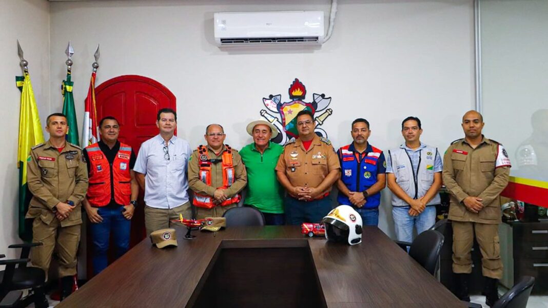 enchentes-agravam-situacao-em-rio-branco-e-prefeitura-estuda-decretar-situacao-de-emergencia