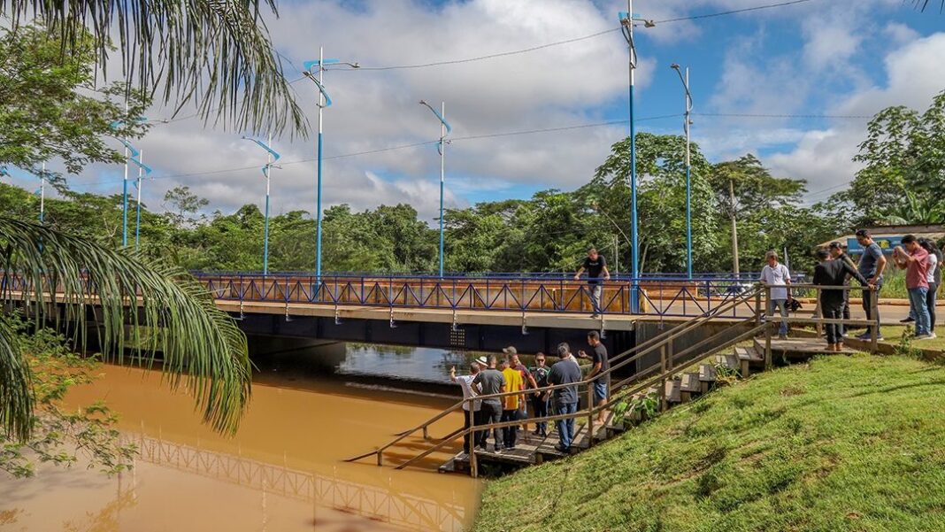 prefeitura-de-rio-branco-mostra-eficiencia-da-ponte-sobre-o-igarape-judia-em-epoca-de-alagacao