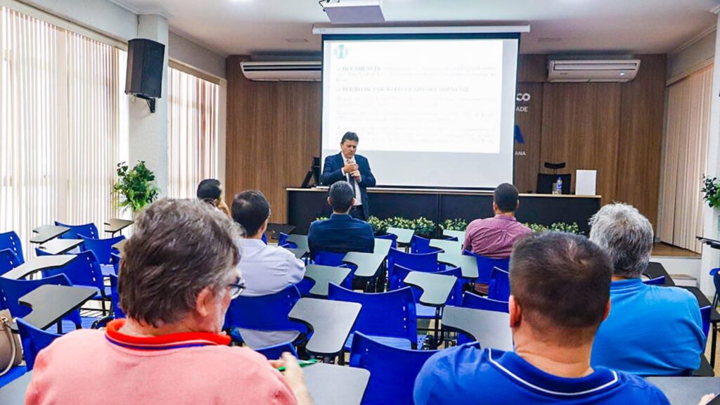 prefeitura-de-rio-branco-realiza-treinamento-para-atualizacao-sobre-reforma-tributaria