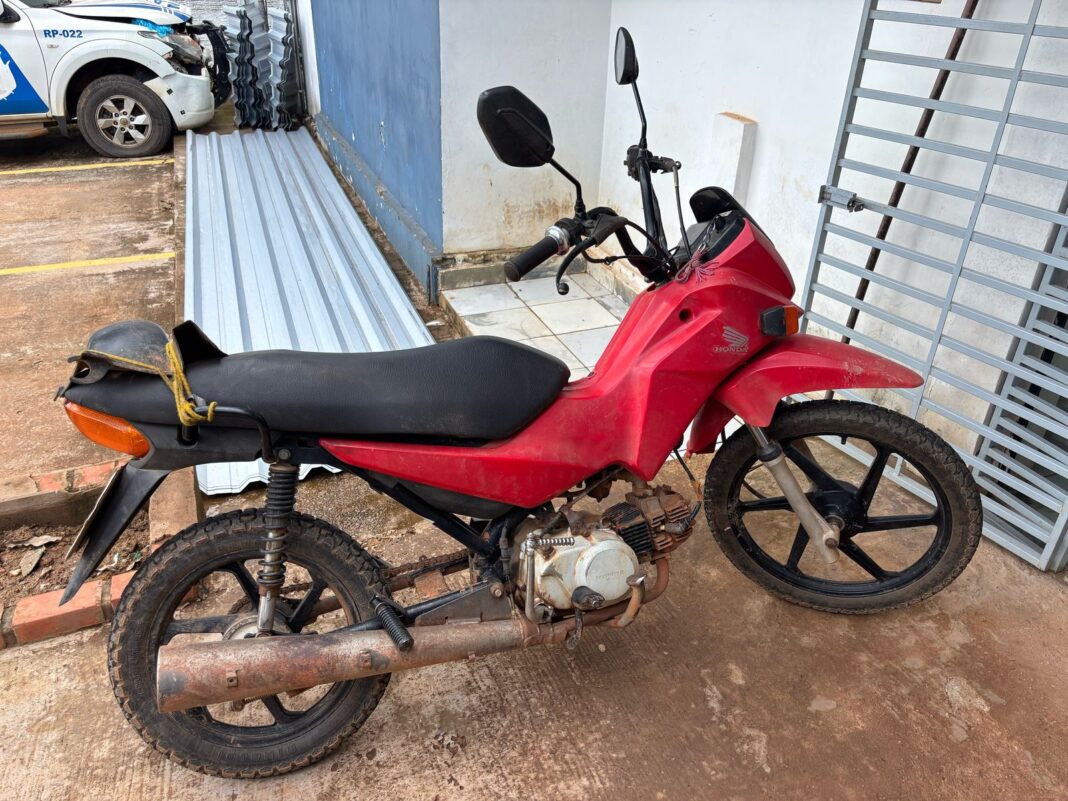 moto-furtada-em-frente-ao-supermercado-do-povo-e-recuperada-pela-policia-civil