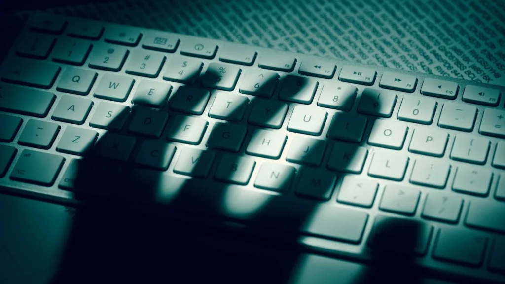 ‘virus’-espiao-infecta-pc-e-registra-tudo-o-que-voce-digita