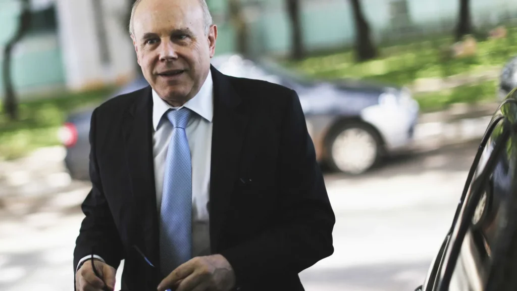 governo-lula-indica-guido-mantega-para-vaga-na-eletrobras