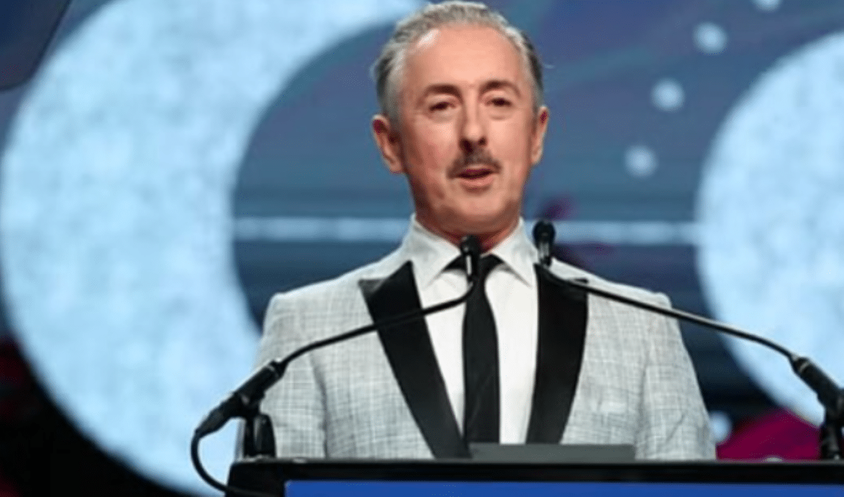 Alan Cumming