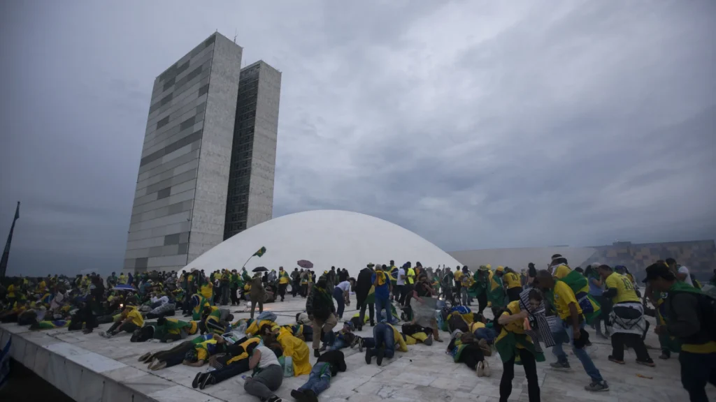 reus-no-stf-deturpam-conceito-de-anistia,-diz-presidente-de-comissao