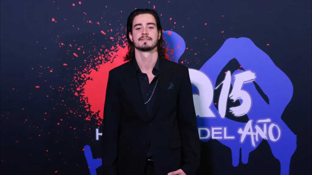 ator-de-‘narcos’-entra-em-coma-apos-contrair-bacteria-durante-ferias