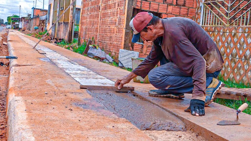 prefeitura-de-rio-branco-avanca-na-pavimentacao-e-calcamento-da-rua-baguari-no-bairro-taquari