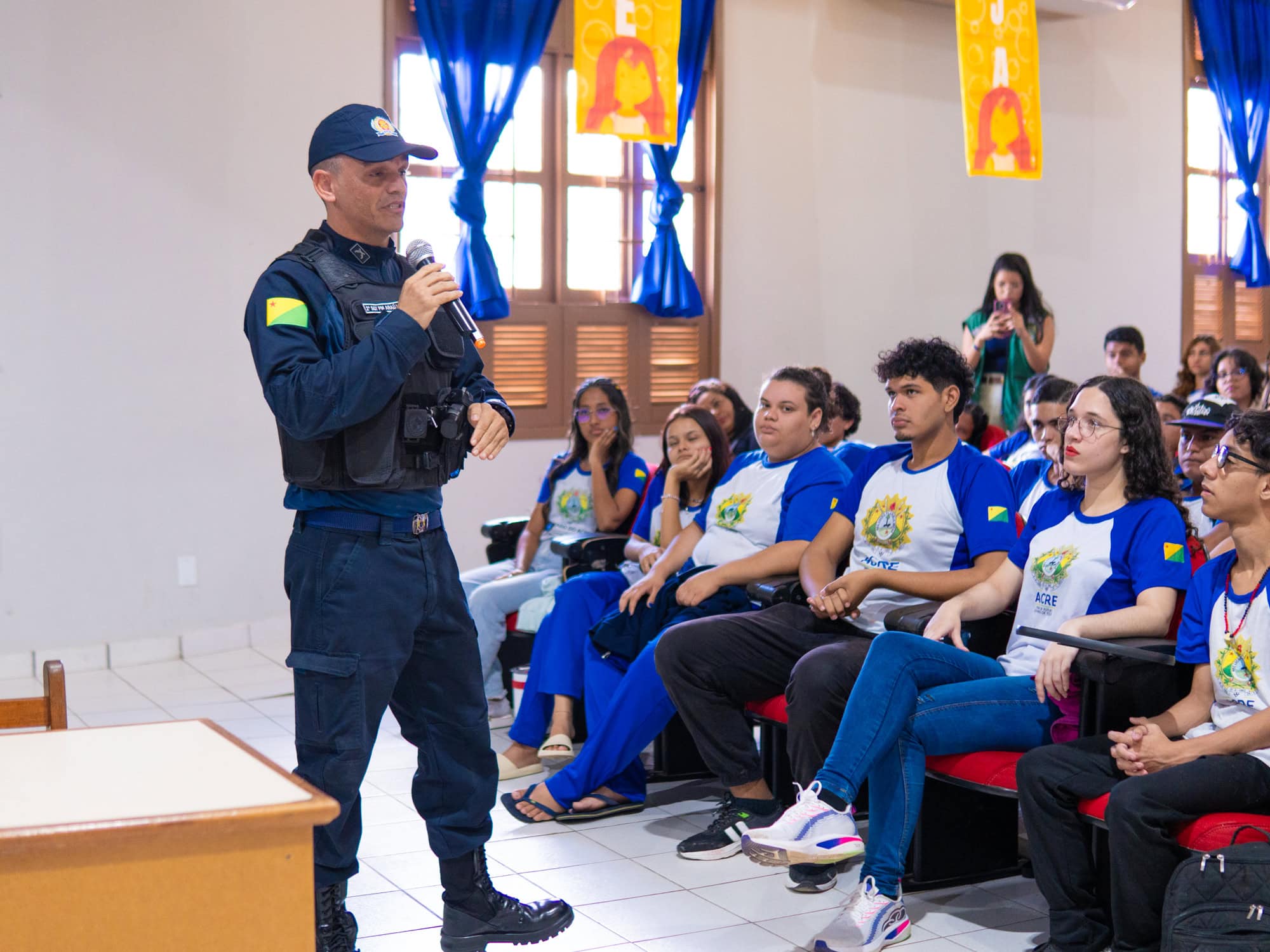 cia-de-policiamento-escolar-inicia-atividades-em-escola-da-rede-publica