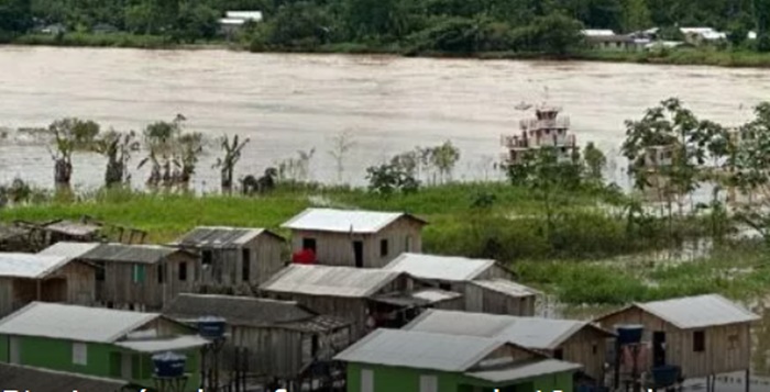 rio-jurua-sobe-e-fica-a-menos-de-10-cm-da-cota-de-transbordo,-mas-defesa-civil-descarta-alarme