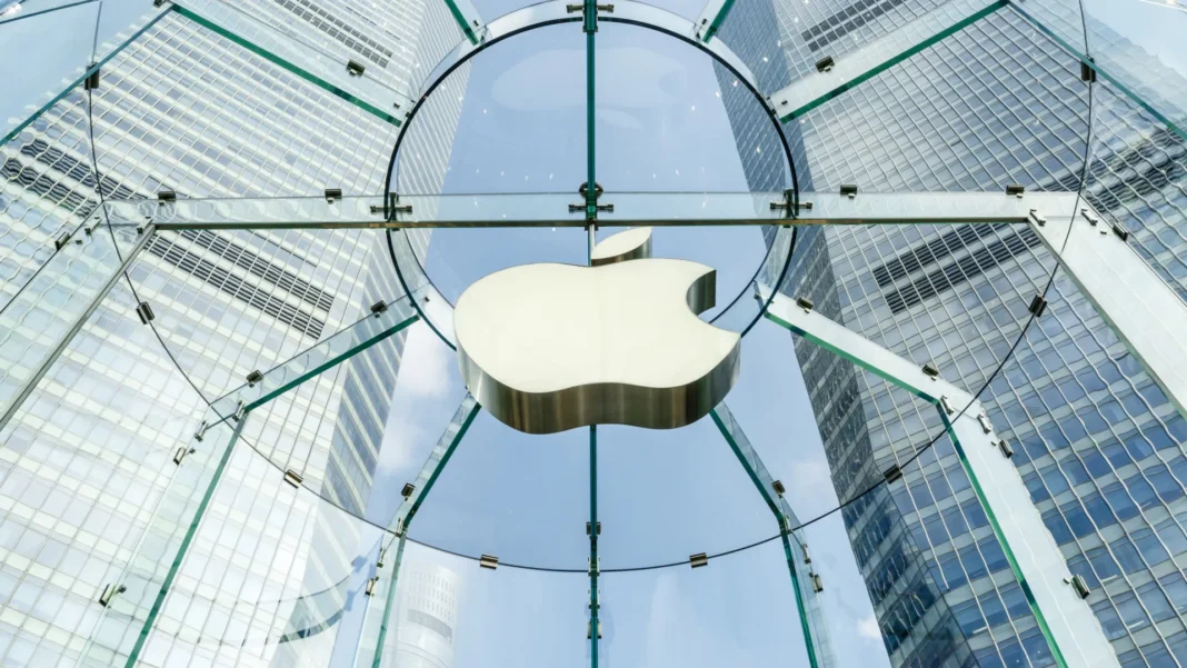 medo-de-tarifas-provoca-‘corrida’-aos-iphones-nos-eua
