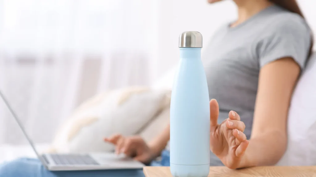 sinais-de-que-voce-pode-estar-bebendo-agua-demais