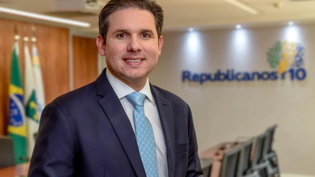 Hugo Motta votou com o PT em 9 de cada 10 votações na Câmara – Cidade AC News hugo-motta-votou-com-o-pt-em-9-de-cada-10-votacoes-na-camara