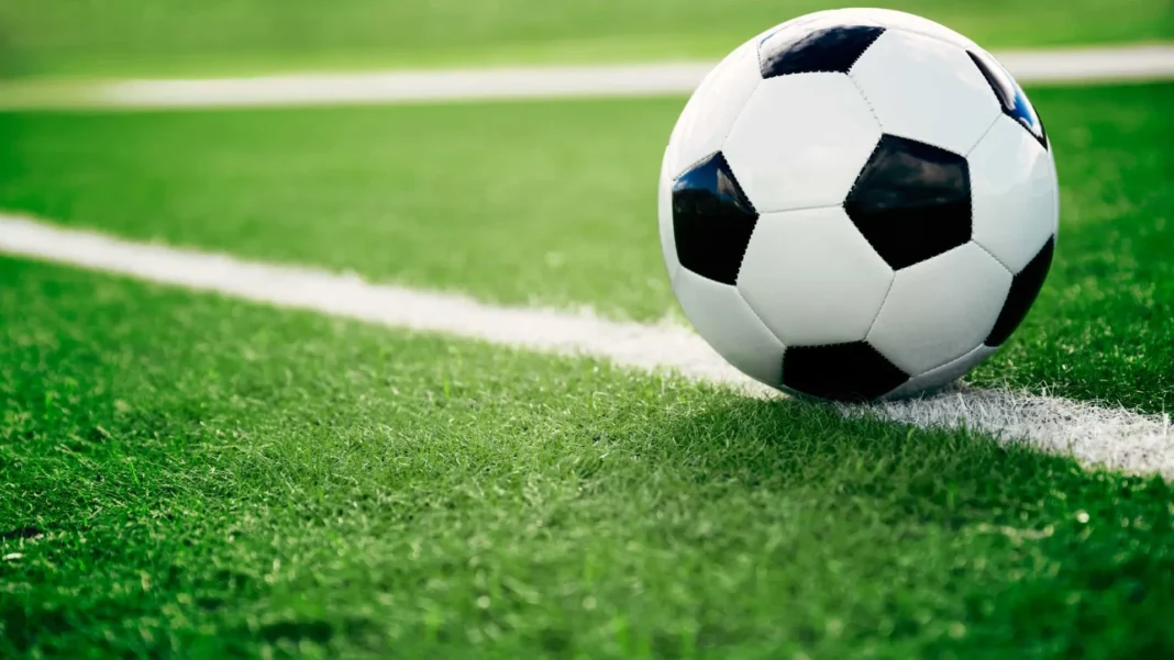 colo-colo-e-fortaleza-e-suspenso-apos-invasao-da-torcida-e-mortes-no-monumental-de-santiago