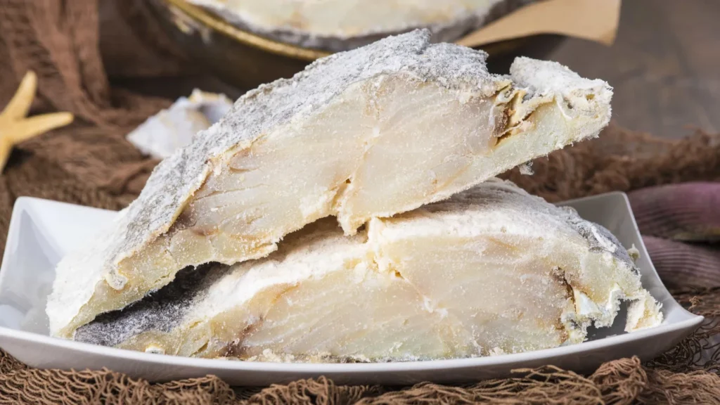 cidade-da-noruega-pesca,-salga-e-exporta-bacalhau,-protagonista-da-pascoa