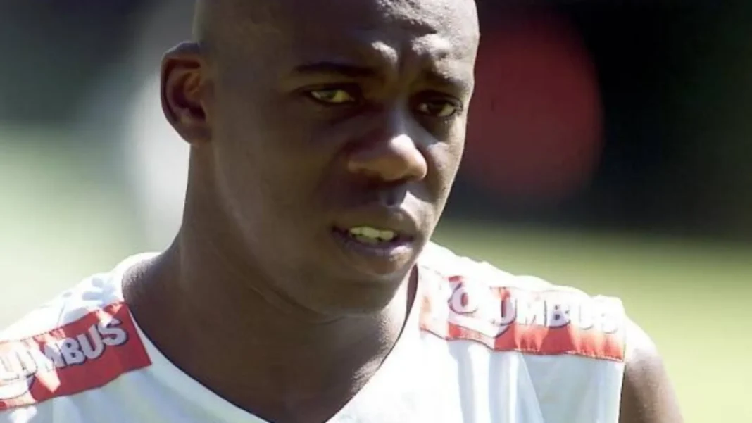 regis-pitbull,-ex-jogador-do-corinthians,-e-preso-apos-agredir-subsindico-em-sp