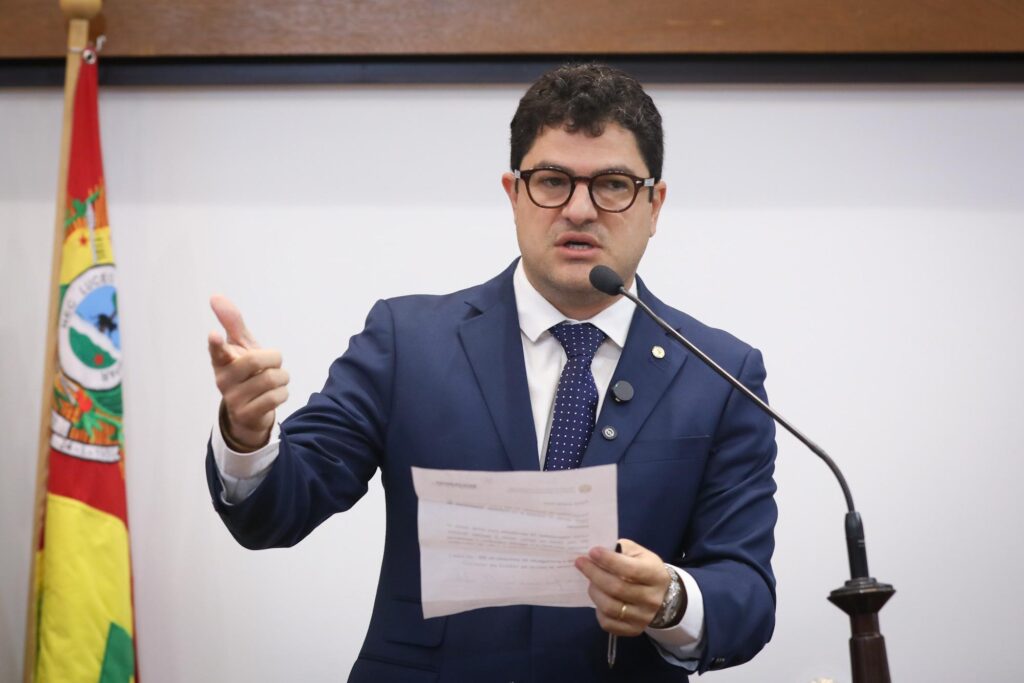 eduardo-ribeiro-agradece-ao-governo-do-estado-por-avancos-no-ise