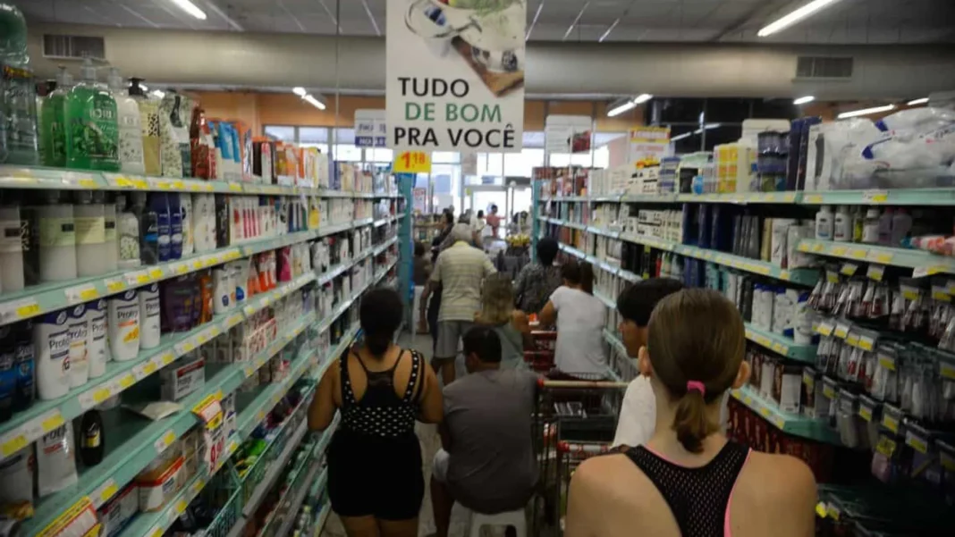 atividade-economica-brasileira-cresce-0,4%-em-fevereiro