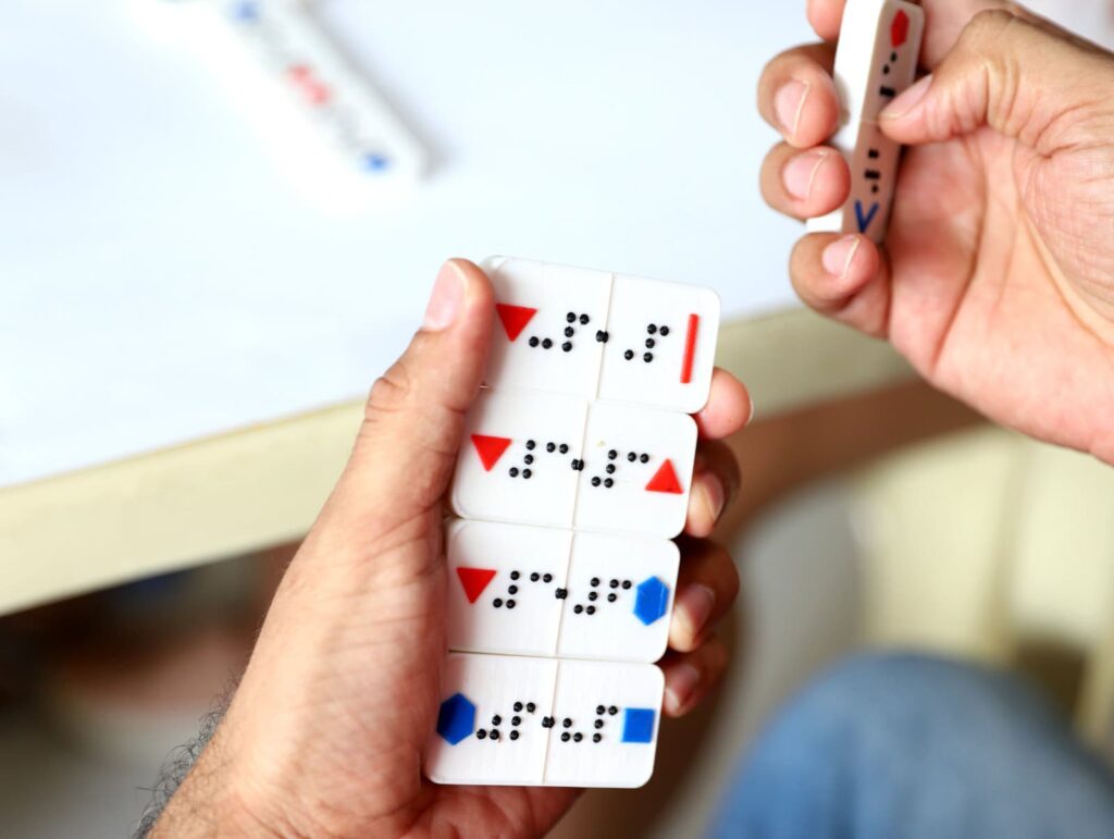 1o-campeonato-de-domino-em-braille-reune-alunos-com-deficiencia-visual-em-rio-branco