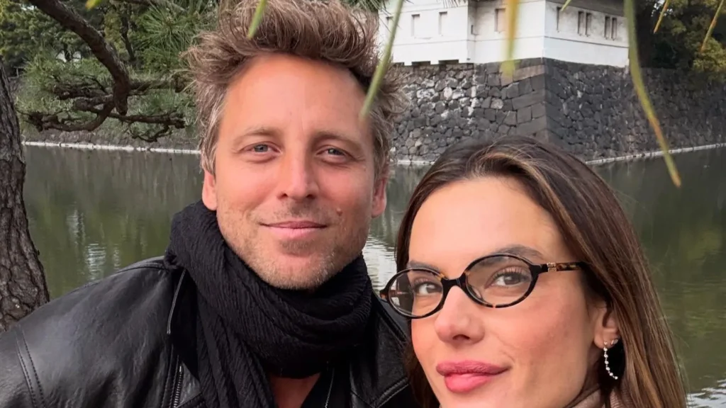 alessandra-ambrosio-comemora-os-44-anos-no-japao;-as-imagens