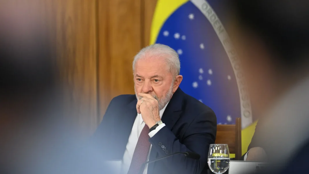 lula-sanciona-lei-que-permite-fazer-frente-ao-tarifaco-de-trump
