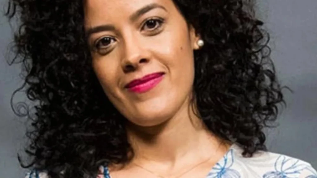 nao-e-uma-situacao-confortavel,-diz-maeve-jinkings-sobre-personagem-lesbica-em-‘vale-tudo’