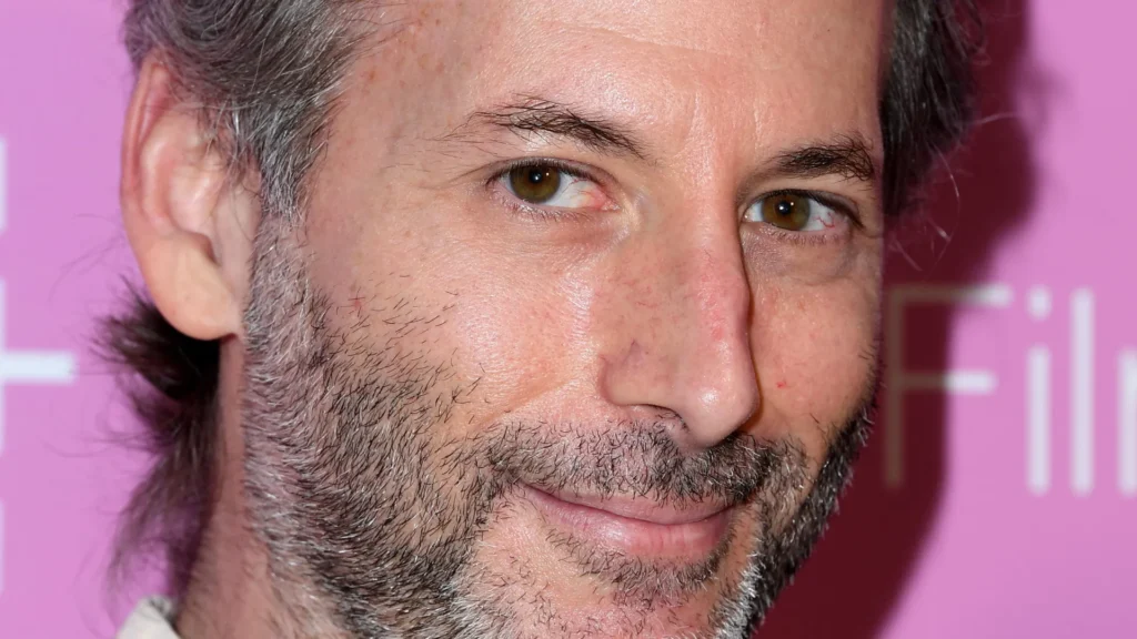 morre-o-cineasta-jeff-baena,-marido-da-atriz-aubrey-plaza,-aos-47-anos