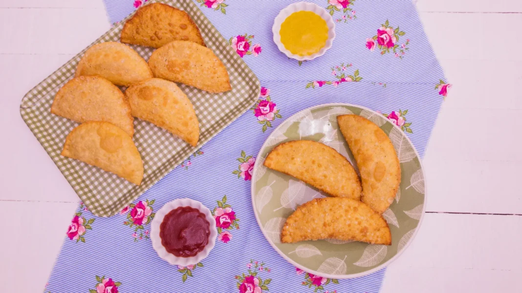 delicia:-aprenda-receita-coringa-de-pastel