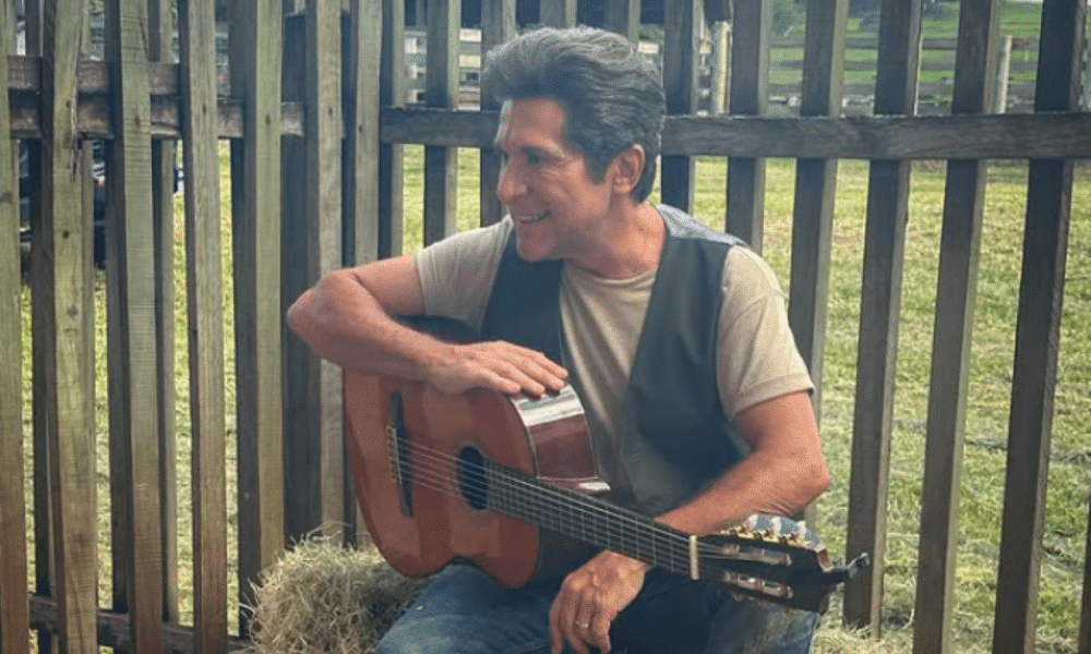 daniel-chora-ao-relembrar-joao-paulo-em-programa:-acidente-de-1997-marcou-carreira