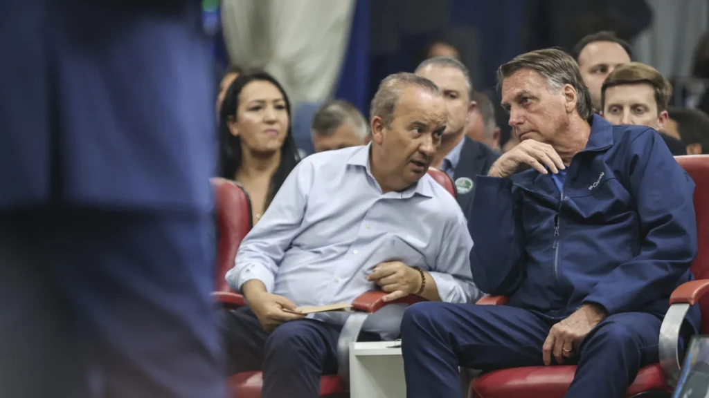 governador-de-sc-tera-de-depor-apos-fala-sobre-bolsonaro