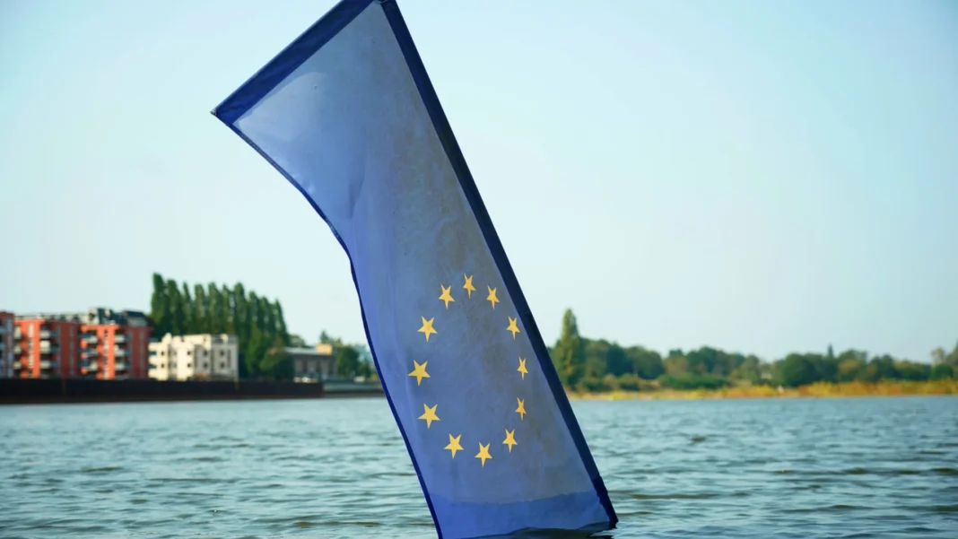 com-mercados-em-panico,-europa-discute-como-reagir-a-trump-e-as-divisoes-internas