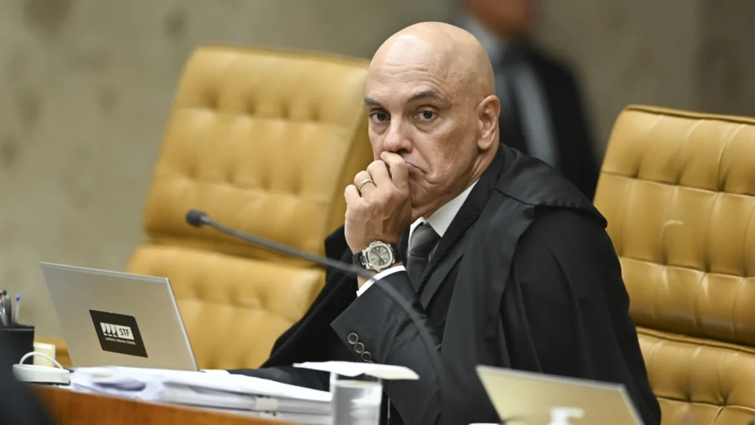 citando-possivel-fuga,-moraes-nega-devolver-passaporte-de-bolsonaro
