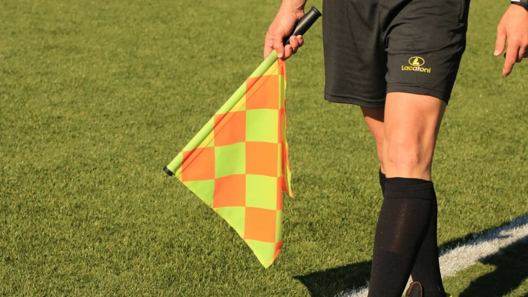 punicao-da-cbf-para-quem-subir-na-bola-une-jogadores-contra-‘futebol-cada-vez-mais-chato’