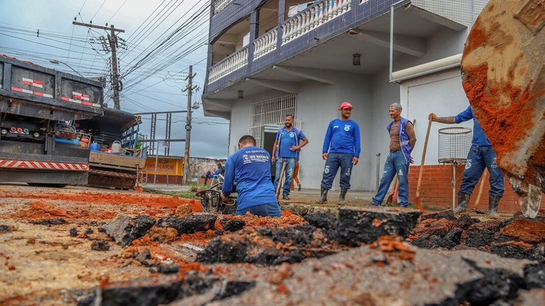 saerb-trabalha-na-recuperacao-de-adutora-no-bairro-aviario saerb-trabalha-na-recuperacao-de-adutora-no-bairro-aviario