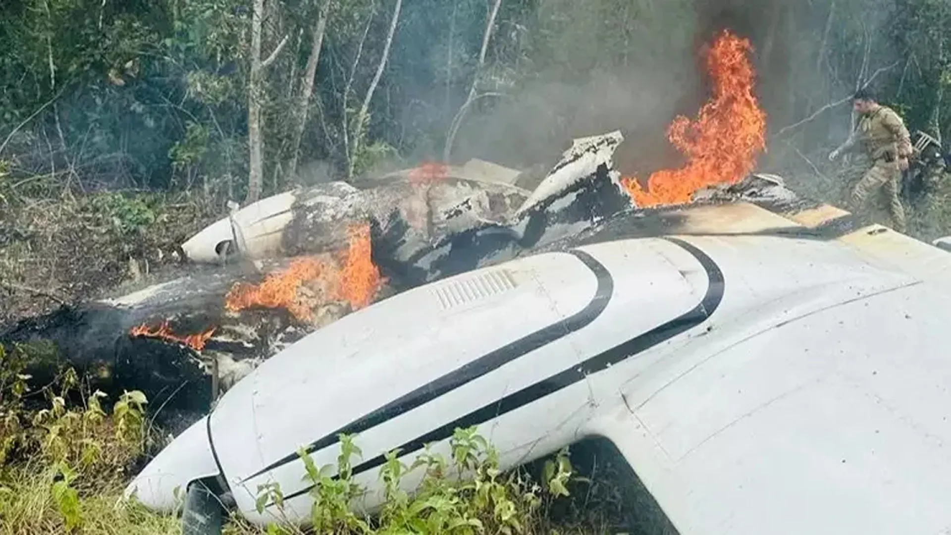 forca-aerea-intercepta-aviao-com-500-kg-de-drogas-no-amazonas
