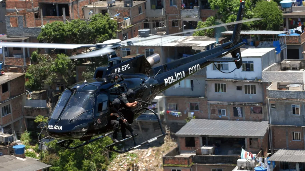 tiroteio-em-operacao-no-complexo-de-israel-(rj)-fecha-avenida-brasil-e-afeta-trens