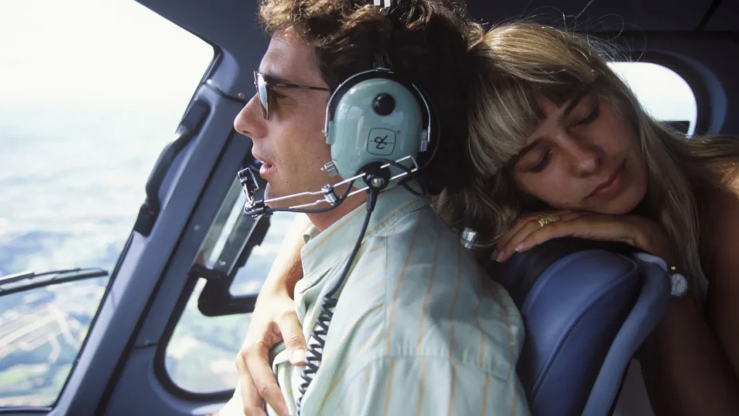 como-ayrton-senna-barrou-ensaio-de-adriane-galisteu-para-a-playboy?