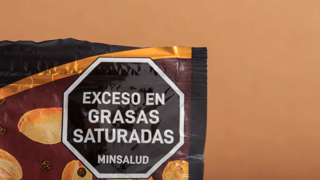 comer-ultraprocessados-aumenta-em-58%-risco-de-depressao-persistente,-mostra-estudo-brasileiro