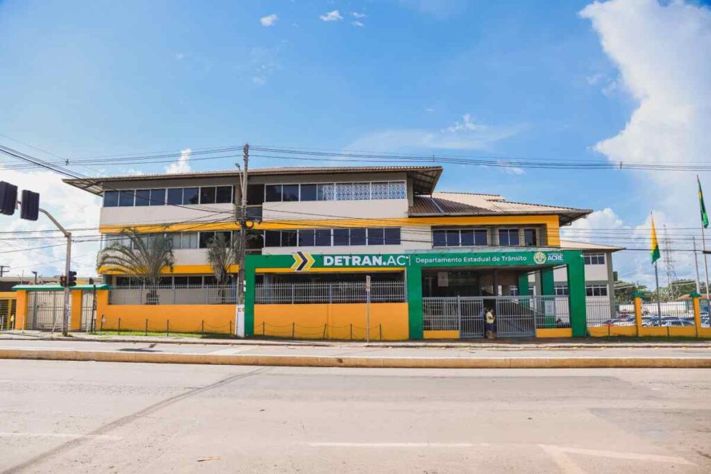 detran-notifica-condutores-sobre-multa-e-suspensao-da-cnh