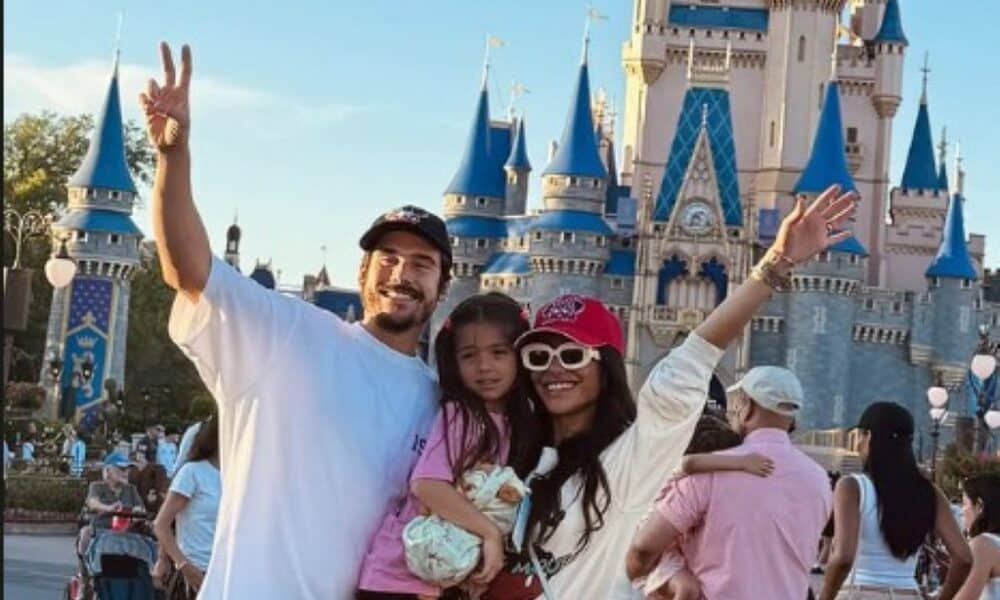 sabrina-sato-brilha-em-harvard-e-encanta-na-disney-com-zoe-e-nicolas-prattes