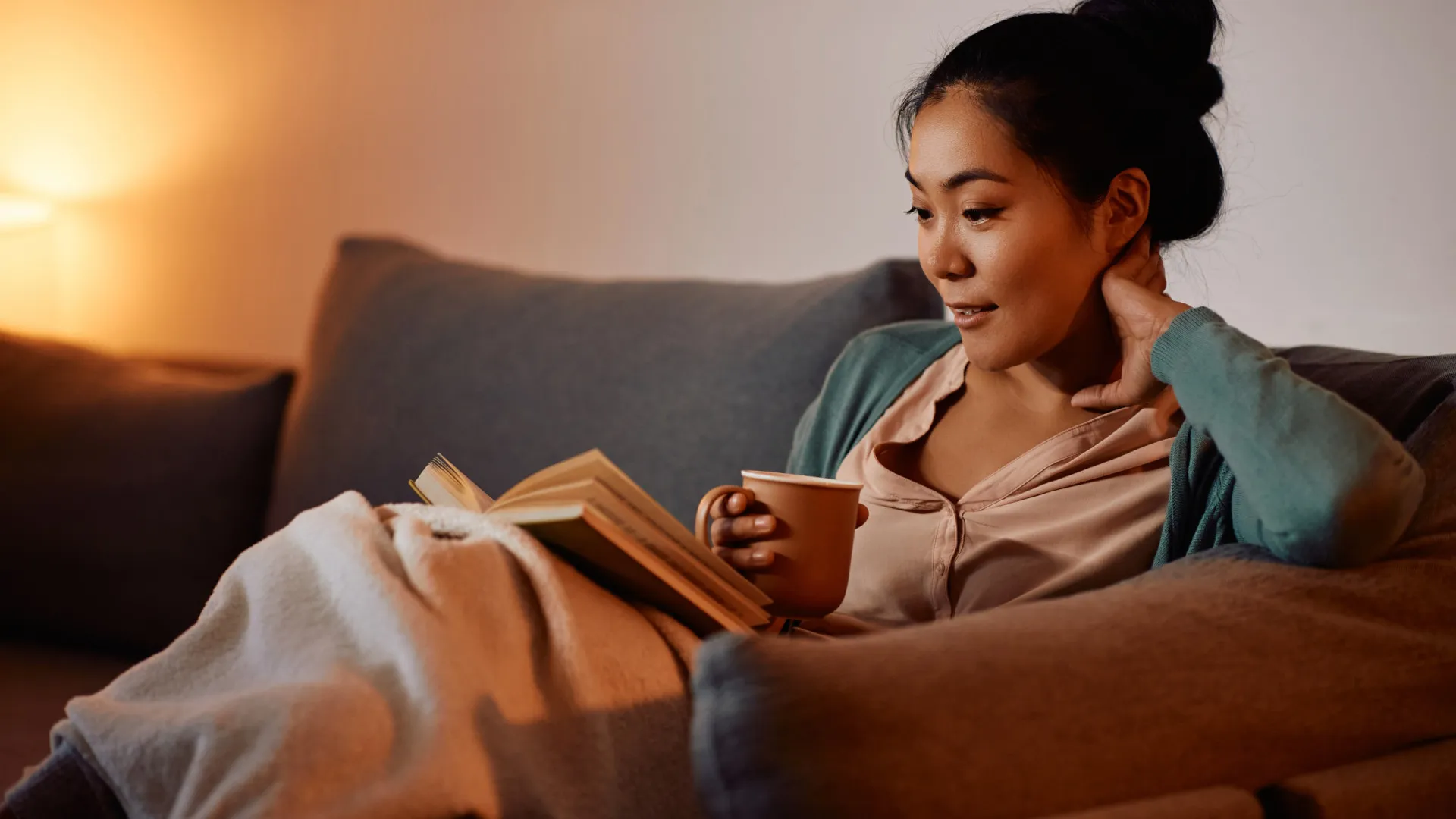 tres-bebidas-que-podem-ajuda-lo-a-relaxar-antes-de-ir-para-a-cama