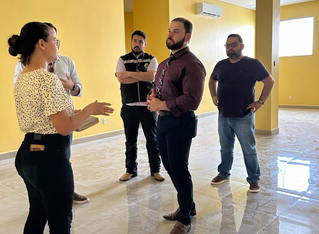 mp-e-sesacre-realizam-inspecao-nas-obras-do-hospital-geral-de-sena-madureira