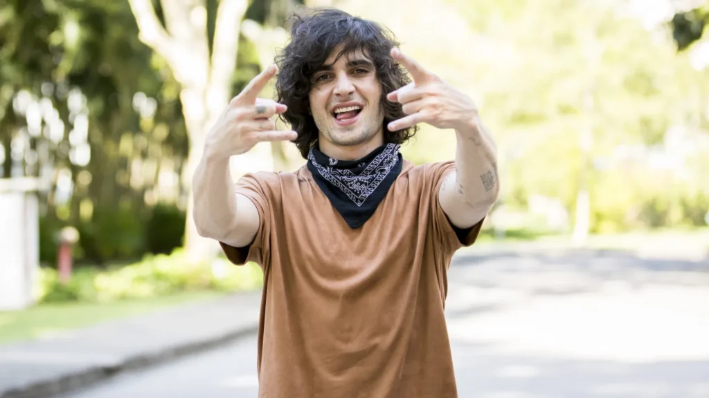 fiuk-abandona-entrevista-apos-detonar-fabio-jr.