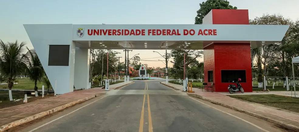 ufac-publica-contrato-com-banca-para-realizacao-de-novo-concurso